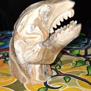 Natural Stone Dinosaur Sculpture - Brown and Cream Picture Jasper